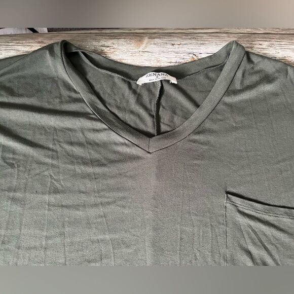 OversizedĀ Dolmanā
Teeā
 - Picture 3 of 8